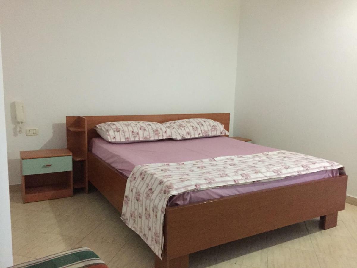 Hotel Moris Kryemedhej Luaran gambar