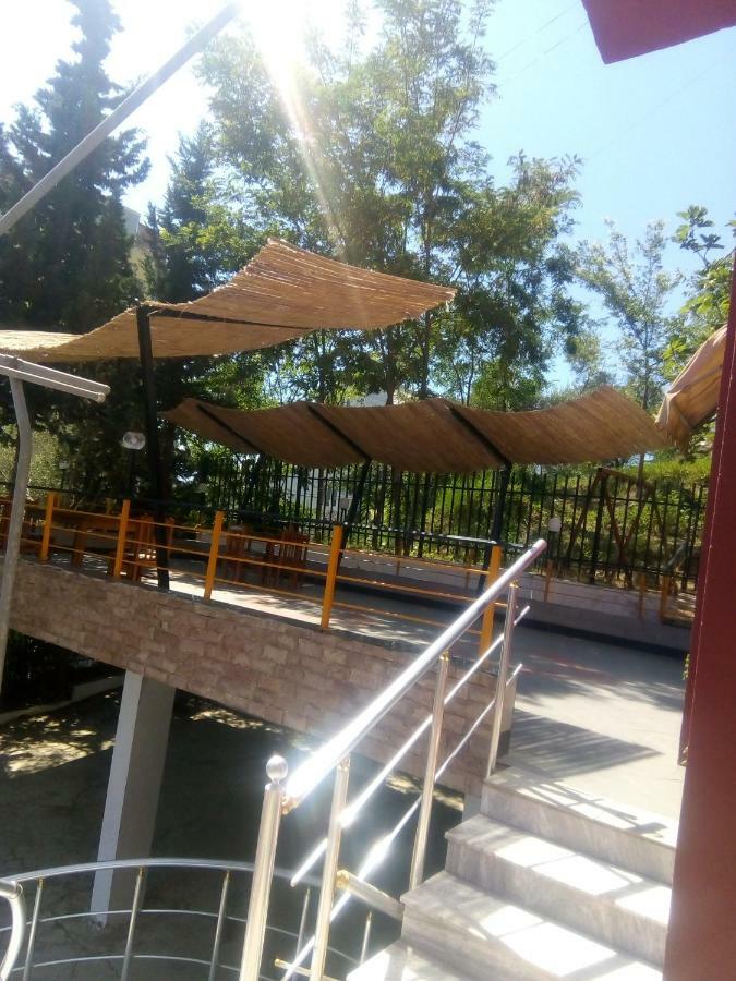 Hotel Moris Kryemedhej Luaran gambar